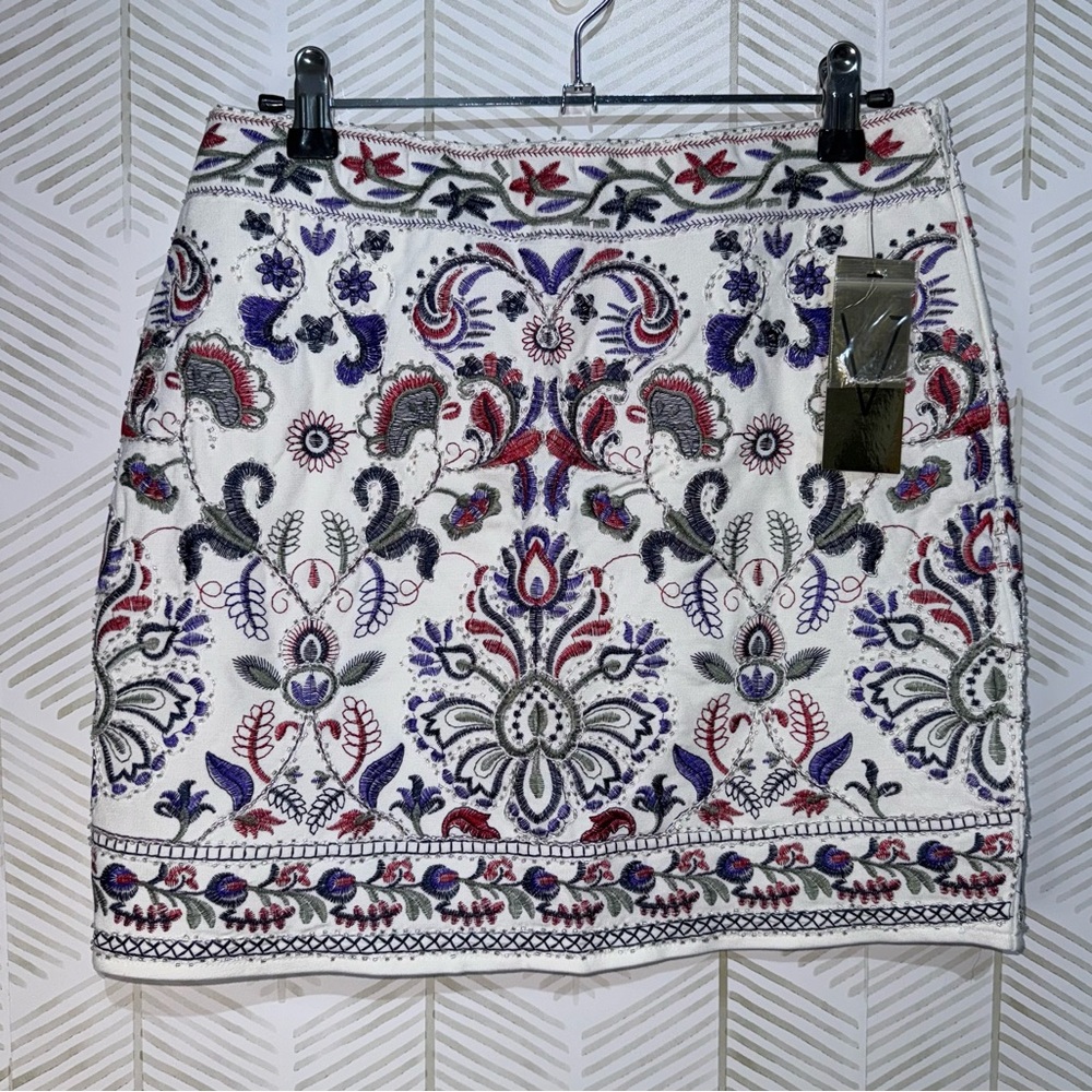 Verte Floral Embroidered Beaded Folk Art Mini Skirt New With Tag Size Large